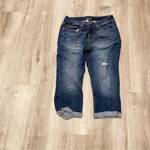Time and Tru Medium Wash Mid-Rise Cropped Capri Jeans 12